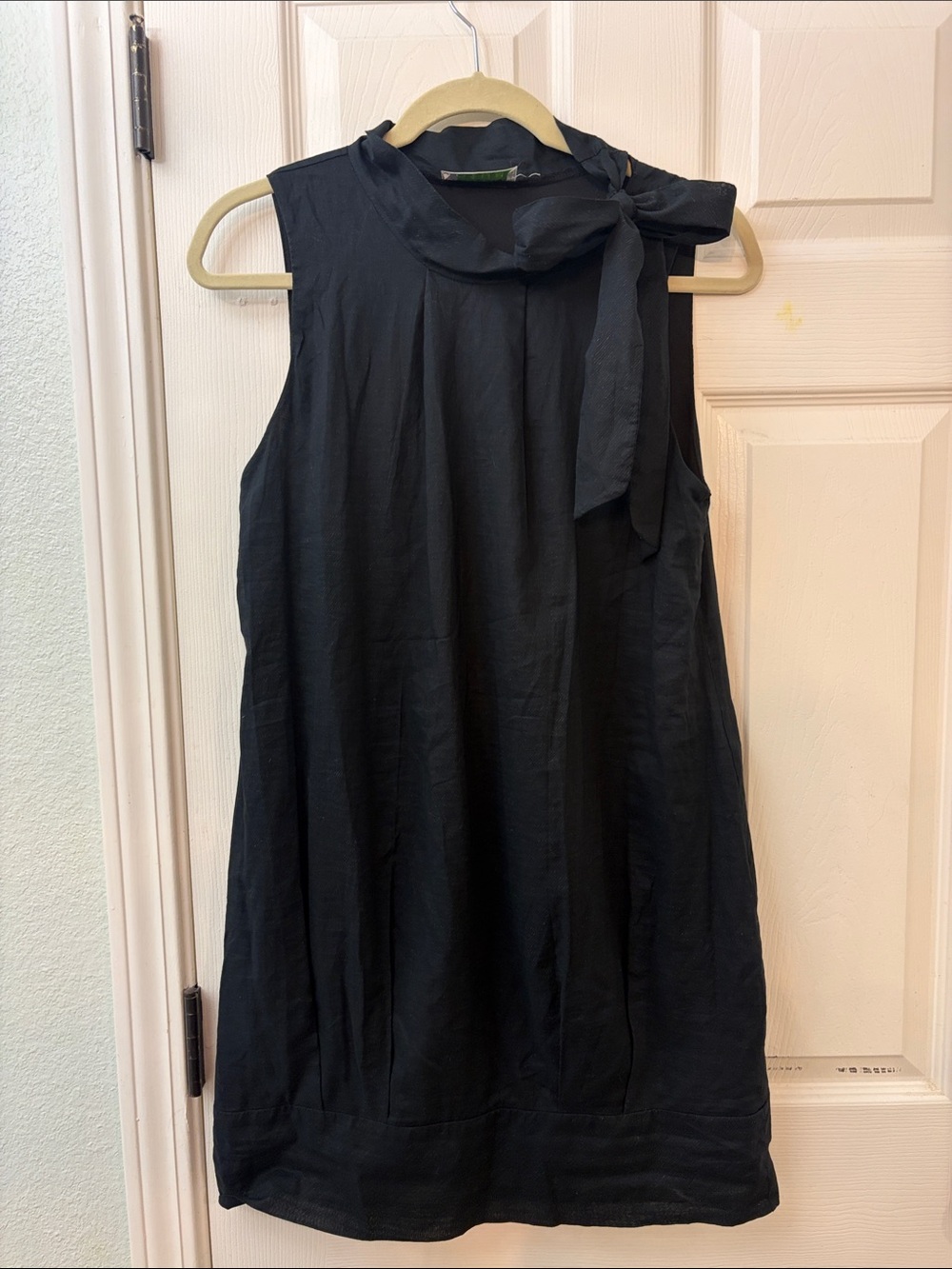 Sleeveless Black Tie-Neck Shift Dress